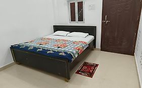 Kaushalya Guest House