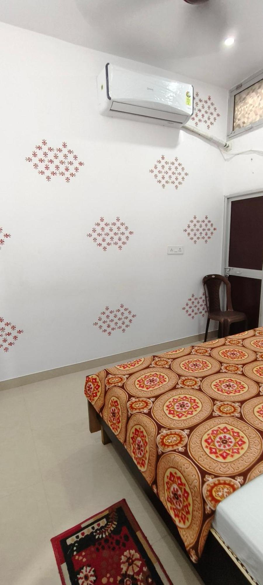 Maa Kaushalya Guest House In Ayodhya Exterior photo